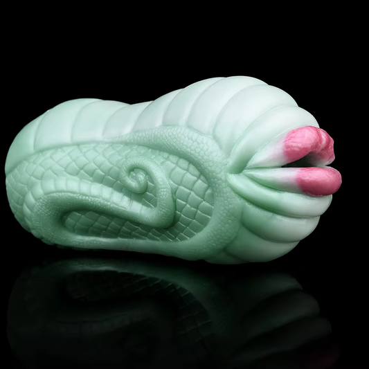 Naga Blowjob Masturbator